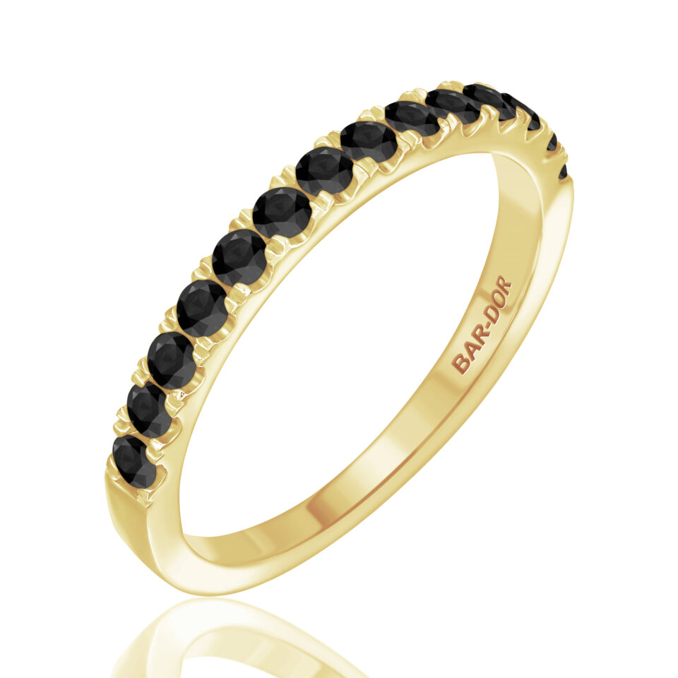 טבעת עבה שורה יהלומים שחורים זהב צהוב 14 קראט. תכשיטי בר-דור