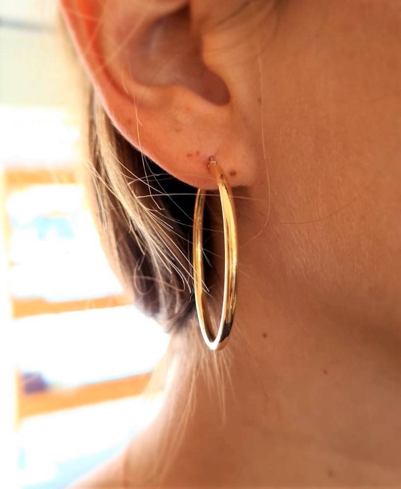 עגילי חישוק עובי בינוני זהב 14 קראט