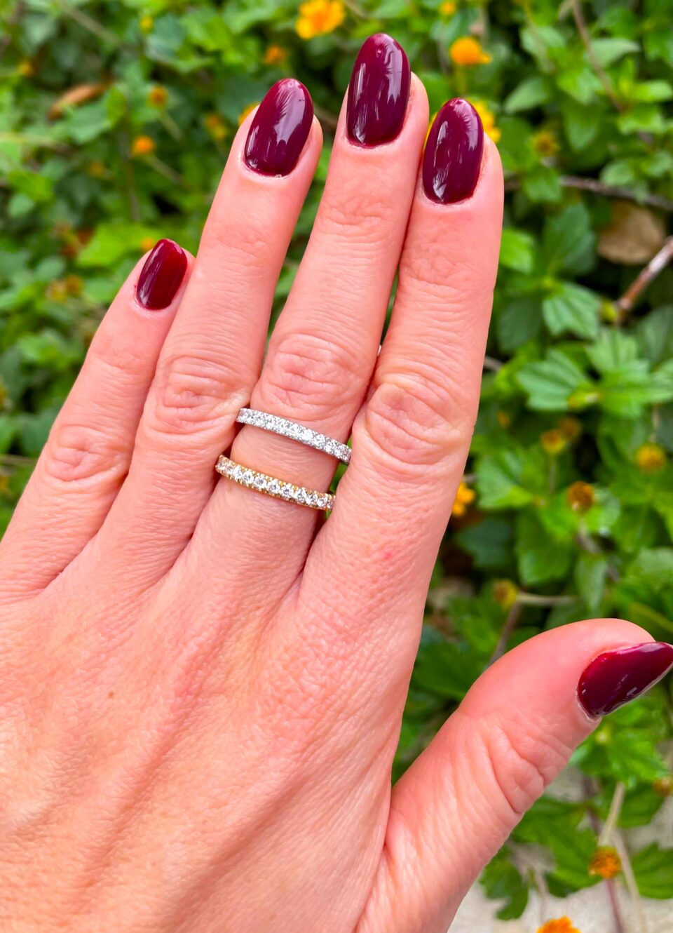 טבעת שורה עבה משובצת יהלומים