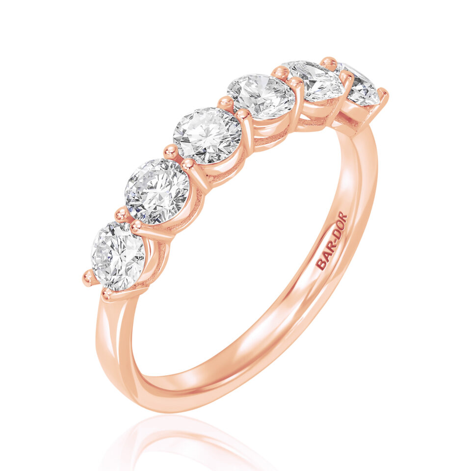 טבעת שורה יהלומי מעבדה גדולים - רוז גולד 14 קראט