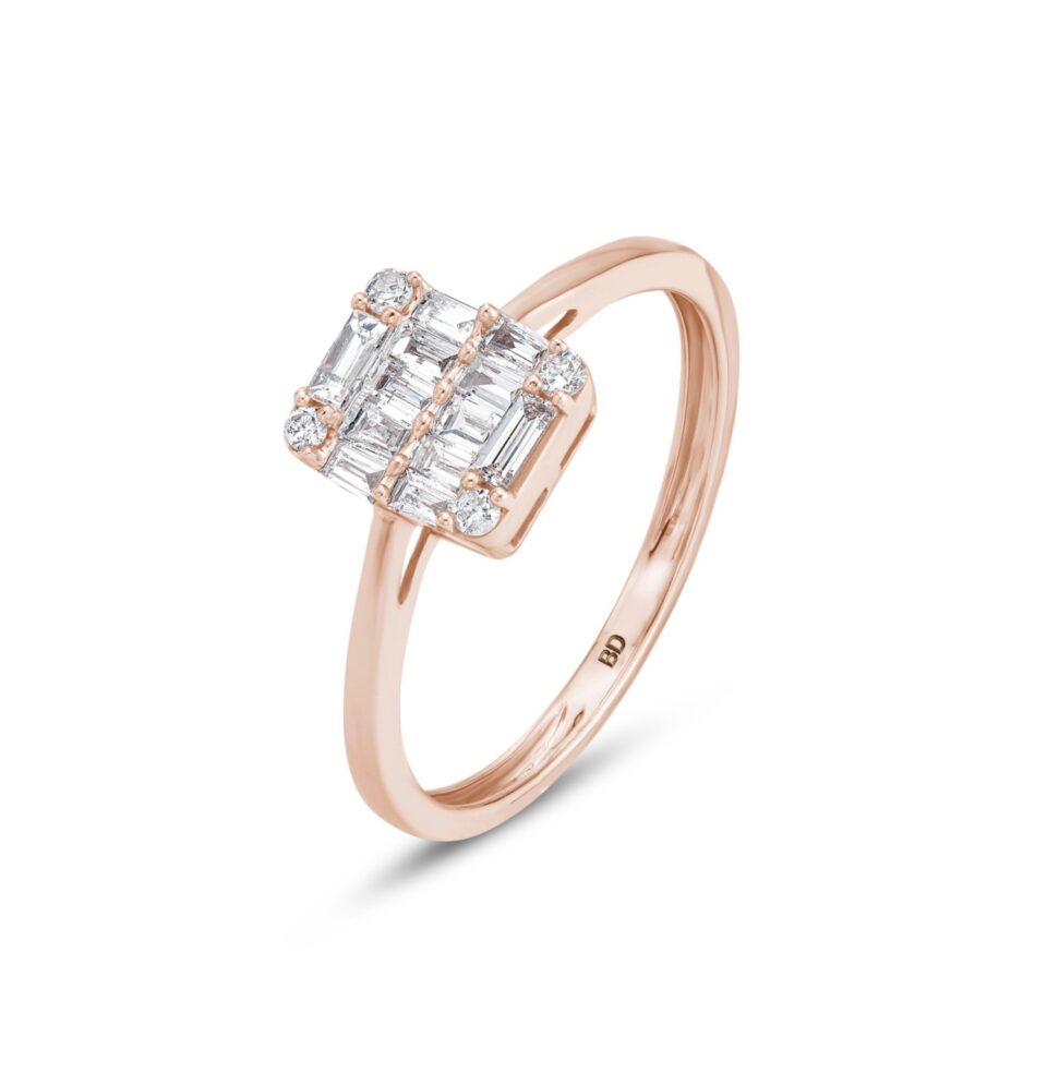 טבעת רוז גולד 18 קראט - יהלומים עגולים ויהלומים בחיתוך בגט. חנות תכשיטים בהרצליה