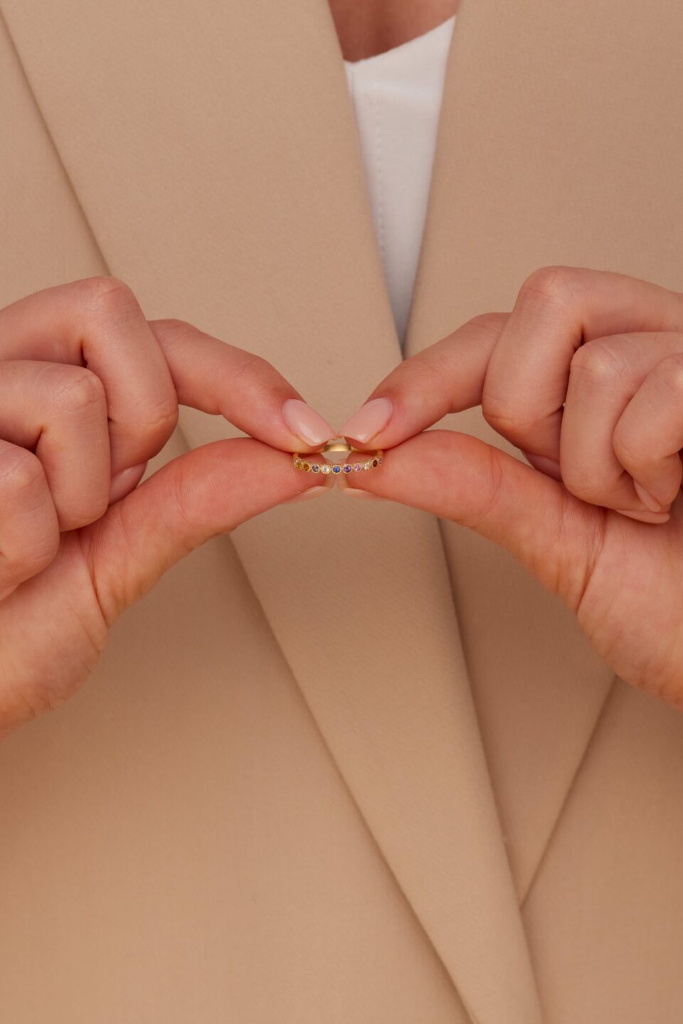 טבעת ריינבואו קטנה - אבני חן ויהלומים טבעיים. תכשיטי בר-דור