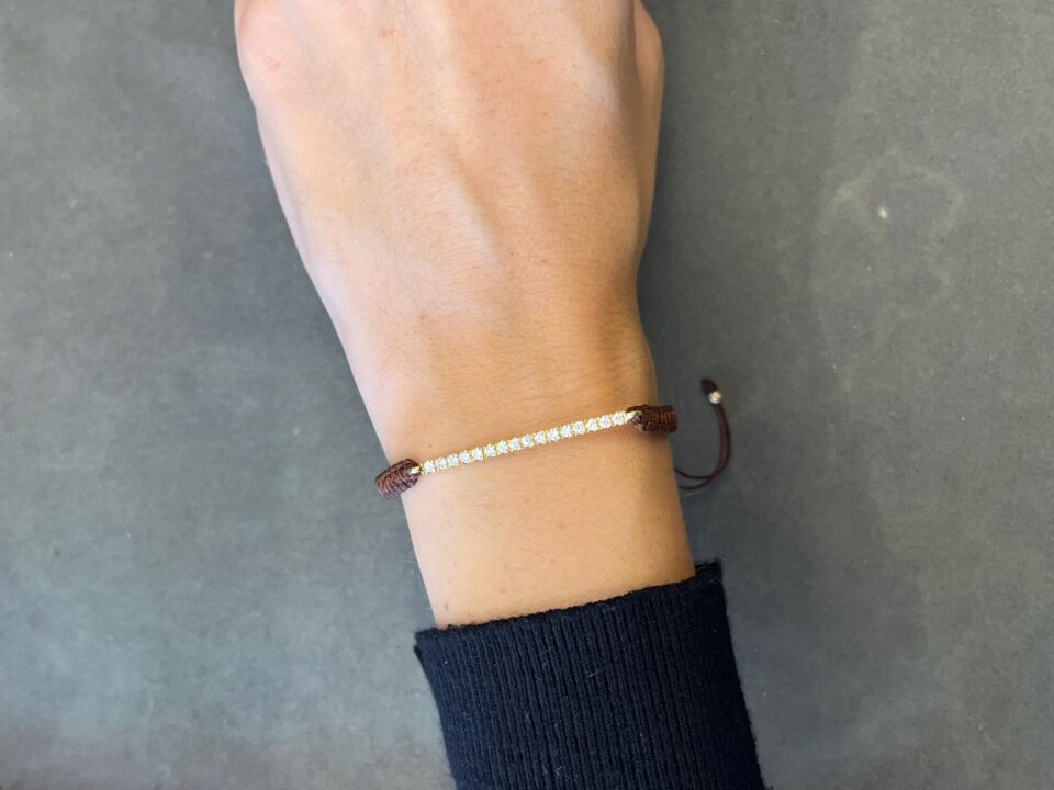 צמיד חוט ופלטה משובצת יהלומי מעבדה