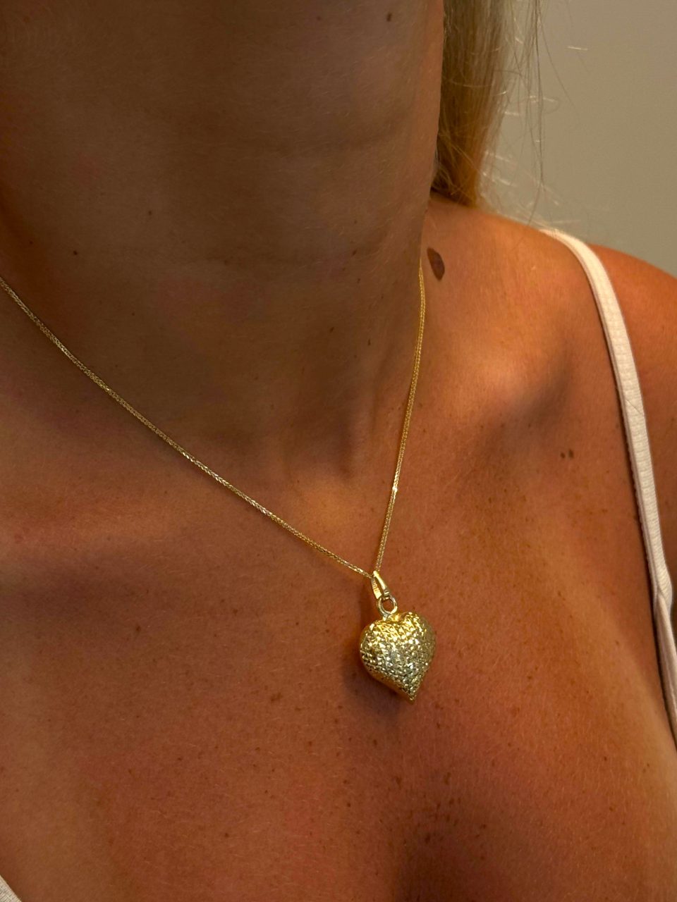 שרשרת לב נפוח מזהב 14 קראט חריטות לייזר