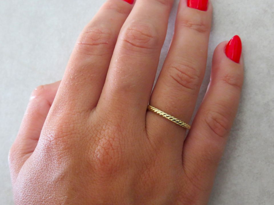 טבעת נישואין דגם twisted rope זהב 14 קראט