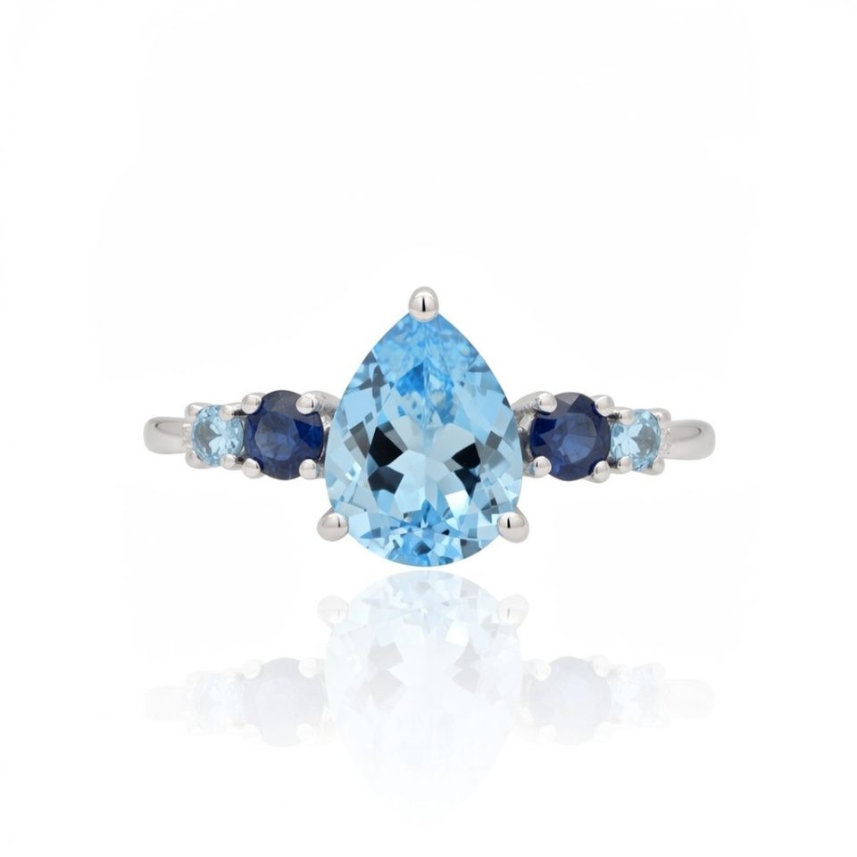 טבעת "מפלי התכלת" - בלו טופז וספירים