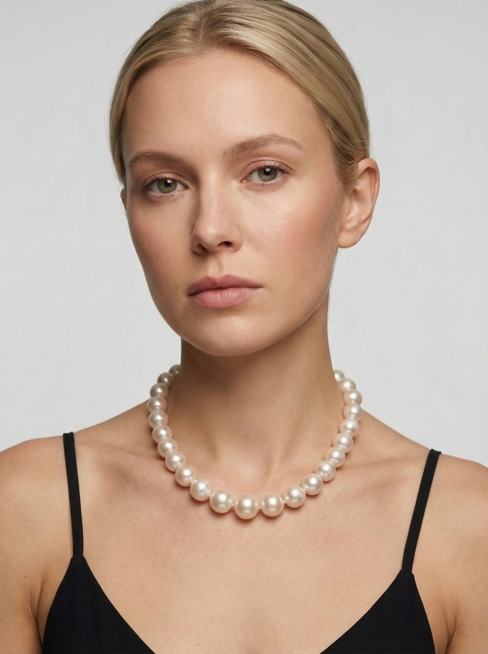 שרשרת פנינים מתורבתות מים מתוקים קוטר 11 מ"מ עם סוגר זהב 14 קראט - תכשיטי בר-דור